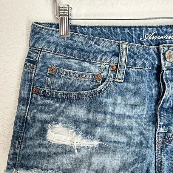 American Eagle 2010 Distressed Jean Shorts - Size 8 - Picture 2 of 7